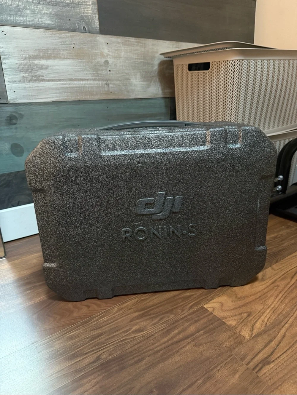 DJI Ronin-S 3-Axis Camera Gimbal Stabilizer – Great Condition